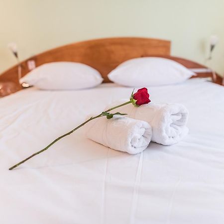 Park Hotel Bihać Екстериор снимка