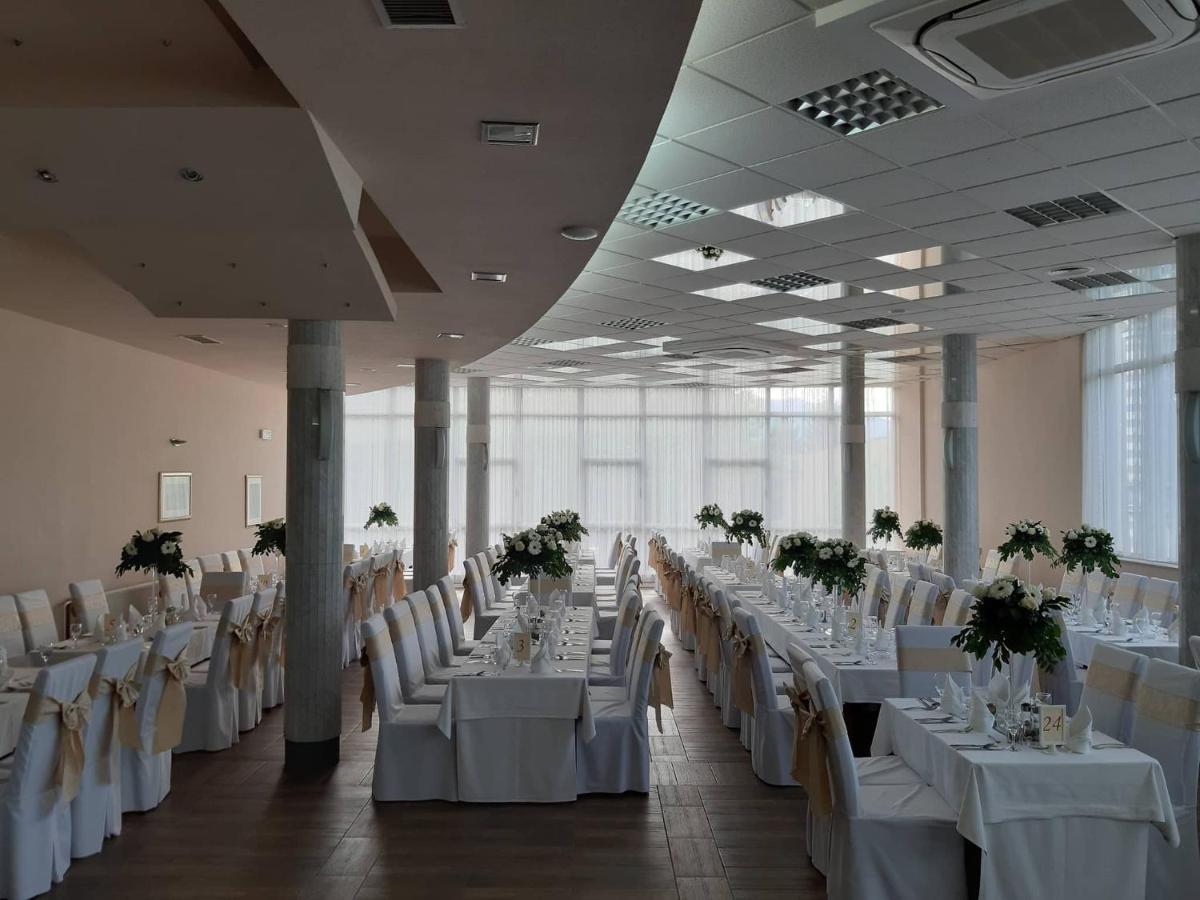 Park Hotel Bihać Екстериор снимка