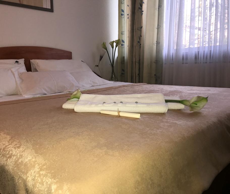 Park Hotel Bihać Екстериор снимка